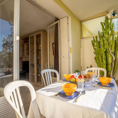 Apartment Le Grand Parc By Interhome Frejus